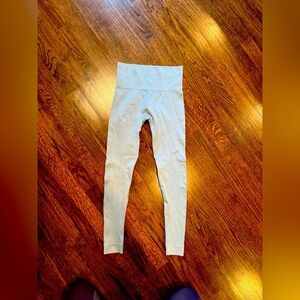 Set Active Sculptflex Leggings XS new without tags light green color